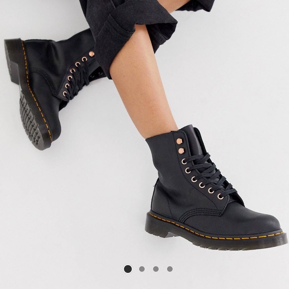 Dr. Martens Shoes Dr Martens 46 Soapstone Leather Boots In Black